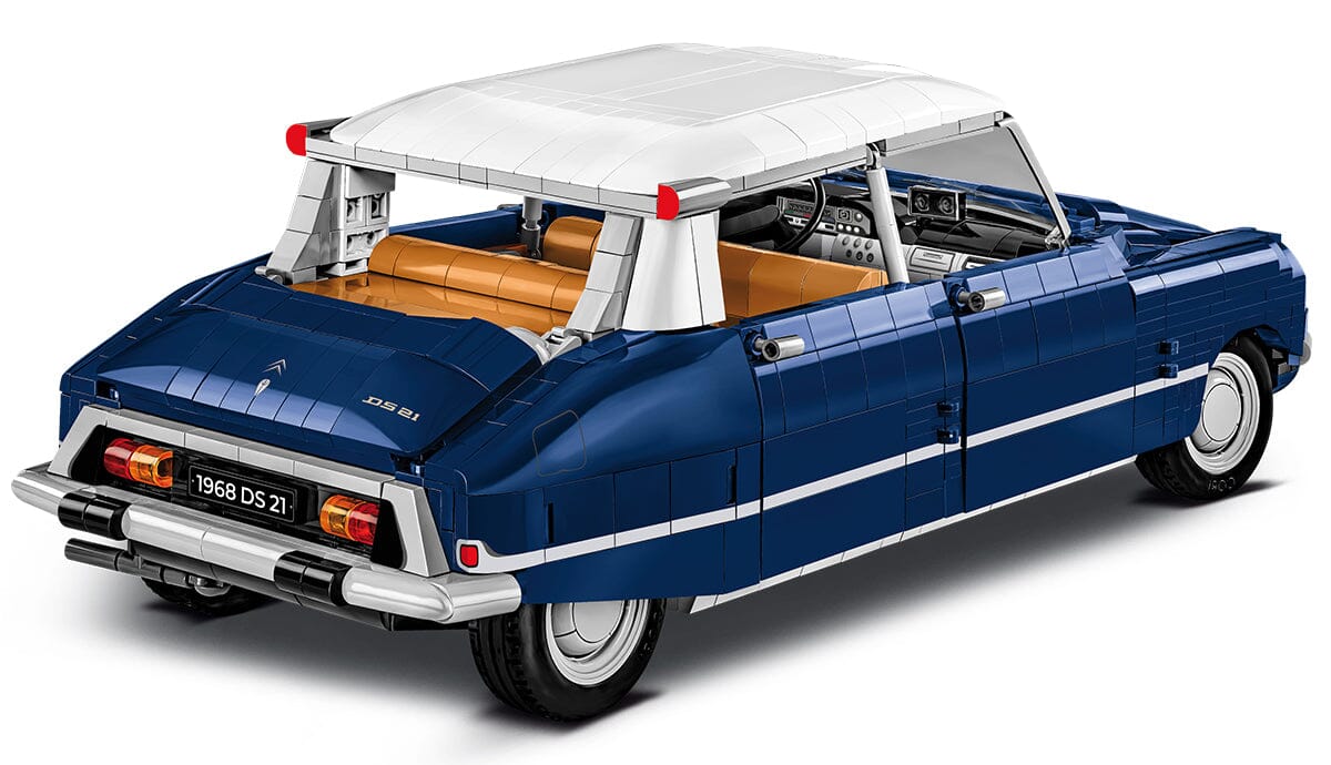 Citroen DS.21 Pallas 1968 brick car model - COBI 24348 - 2265 bricks - Image 9