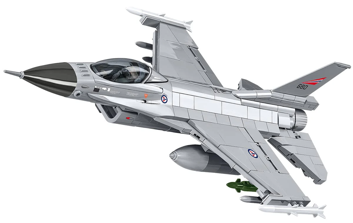 F-16 AM Fighting Falcon brick plane model - COBI 5913 - 499 bricks - Image 2
