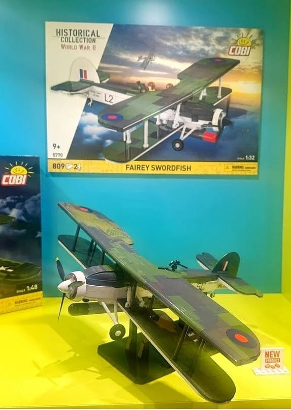 Fairey Swordfish brick plane model - COBI 5770- 809 bricks - Image 2