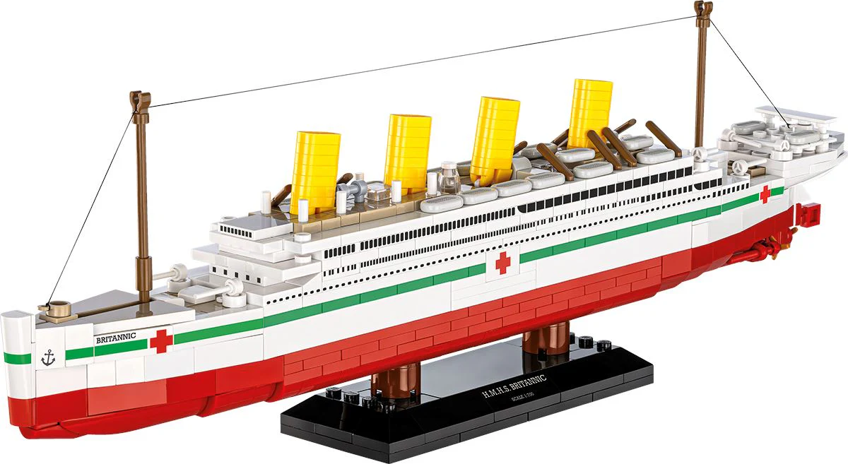 HMHS Britannic brick model ship - COBI 1681 - 636 bricks