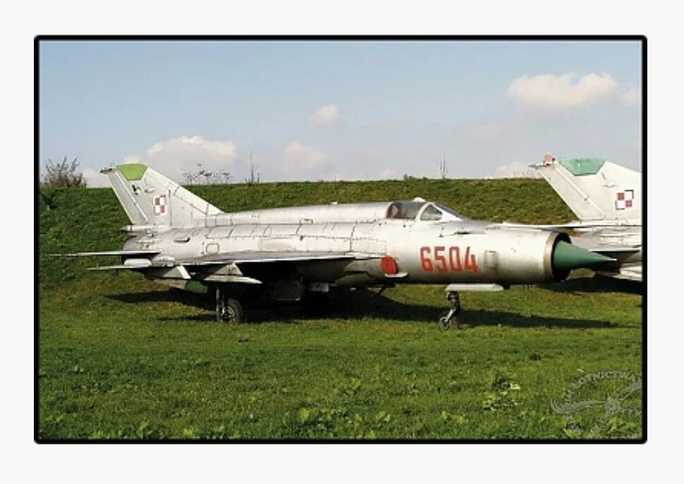 MIG-21 MF brick plane model - COBI 5918 - 381 bricks - Image 8