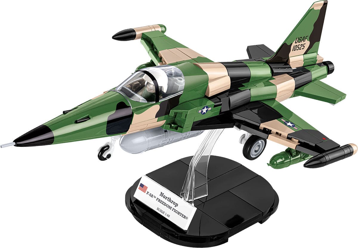 Northrop F-5A F.F plane model - COBI 2425 - 352 bricks