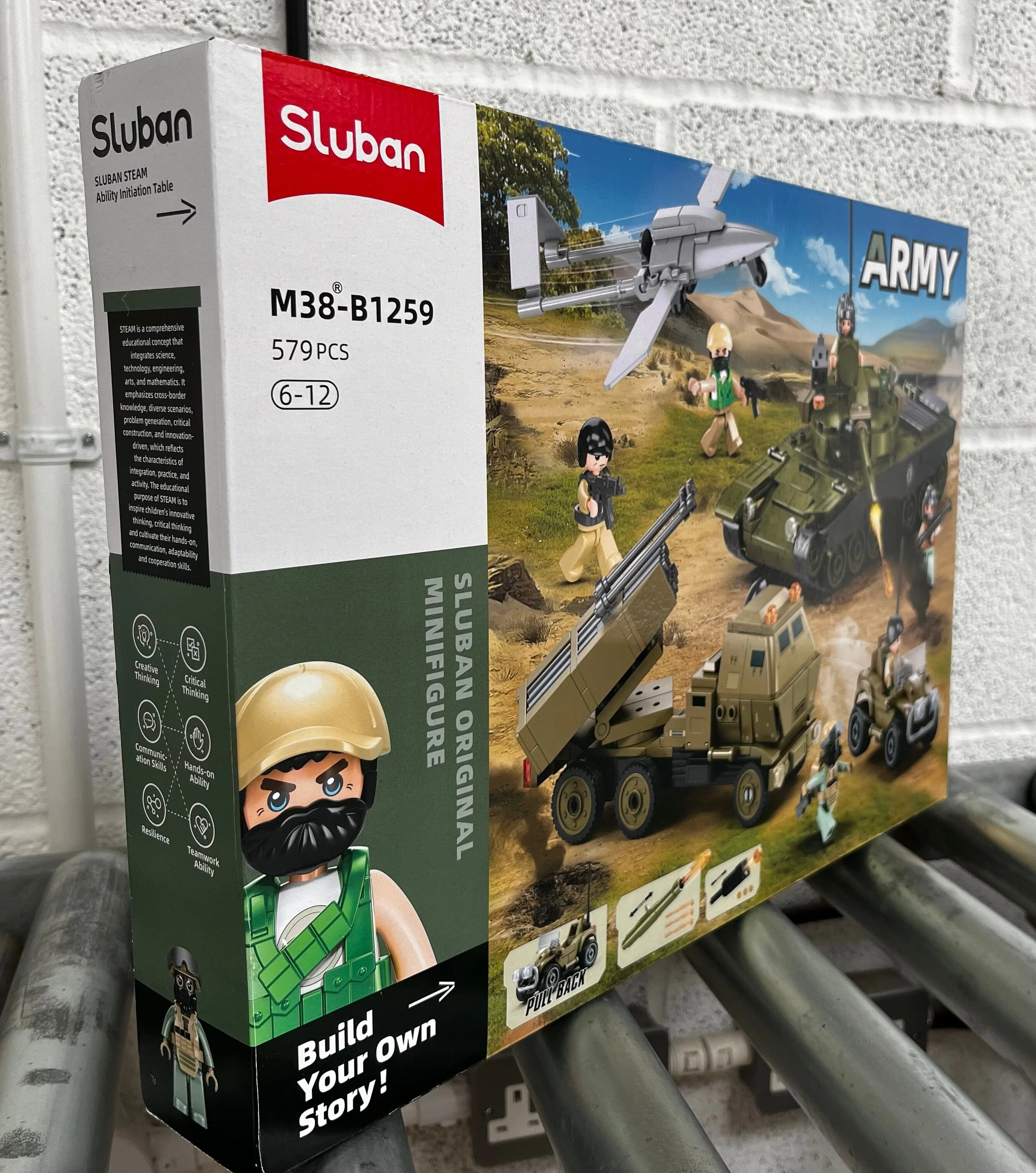 Operation Hunt and Eliminate brick model - Sluban M38-B1259 - 579 bricks - Image 8
