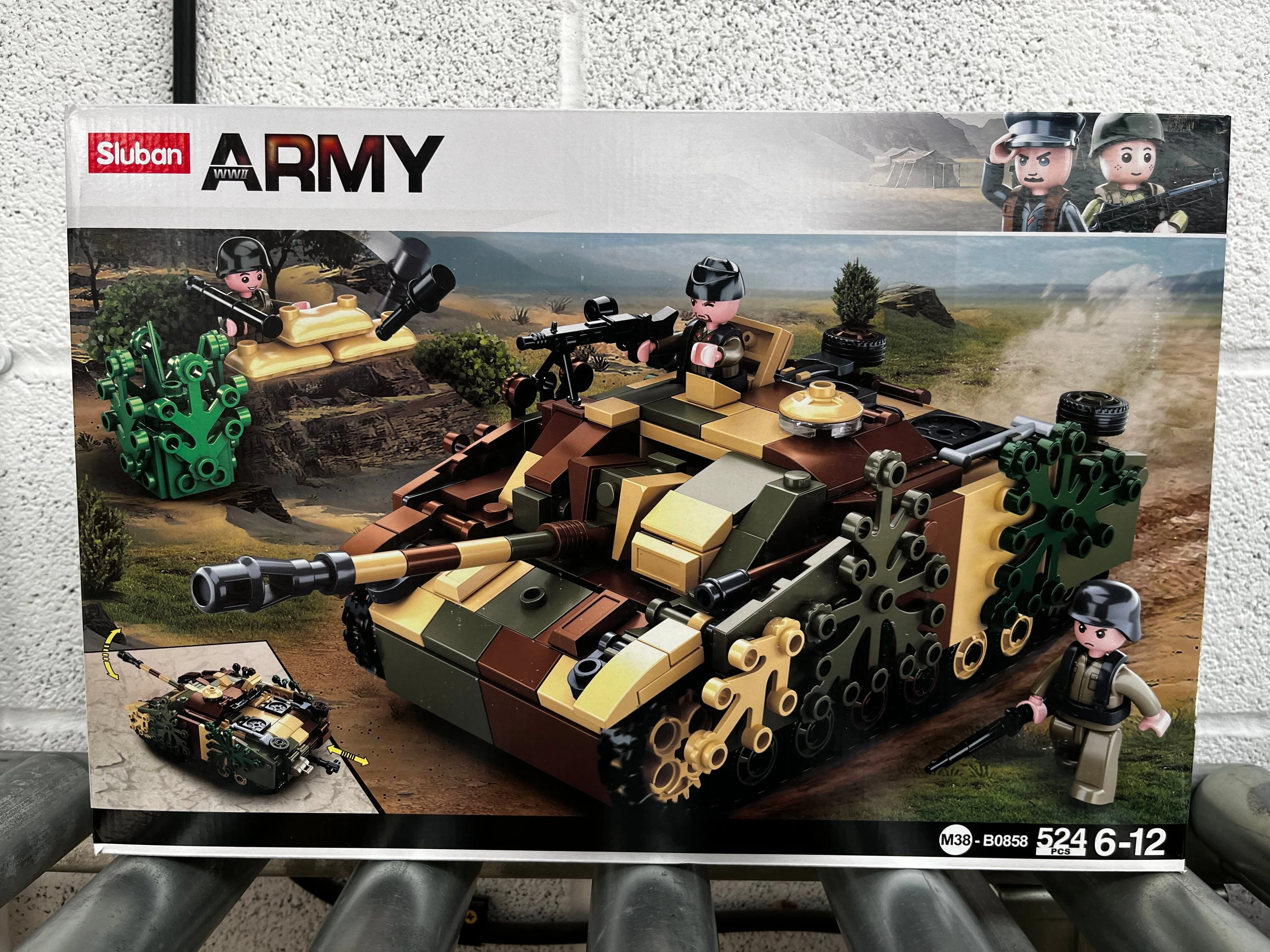 Stug Armoured Fighting vehicle brick model - Sluban M38-B0858 - 524 bricks - Image 6