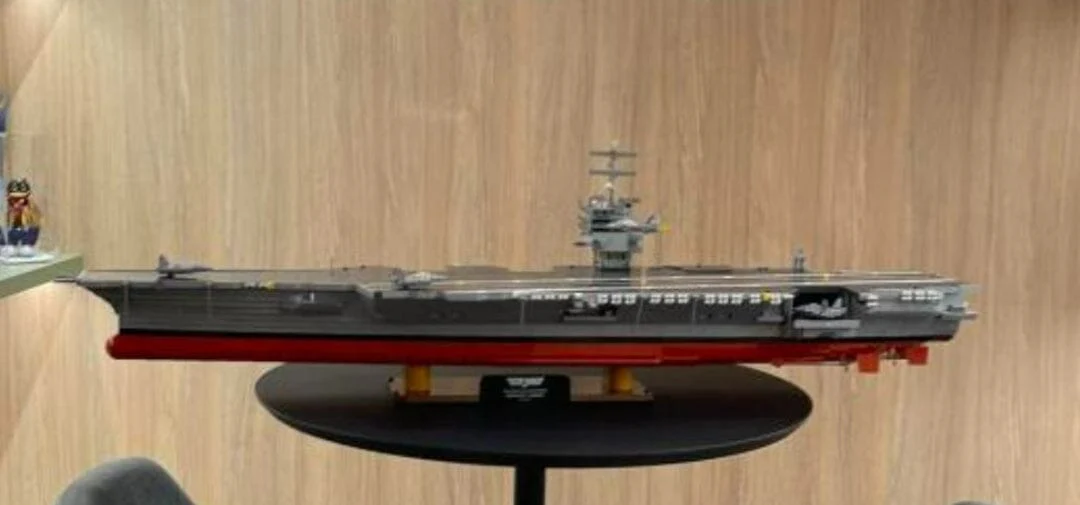 TOP GUN Aircraft Carrier CV-65 brick model ship- COBI 5922 - 6100 bricks - Image 3